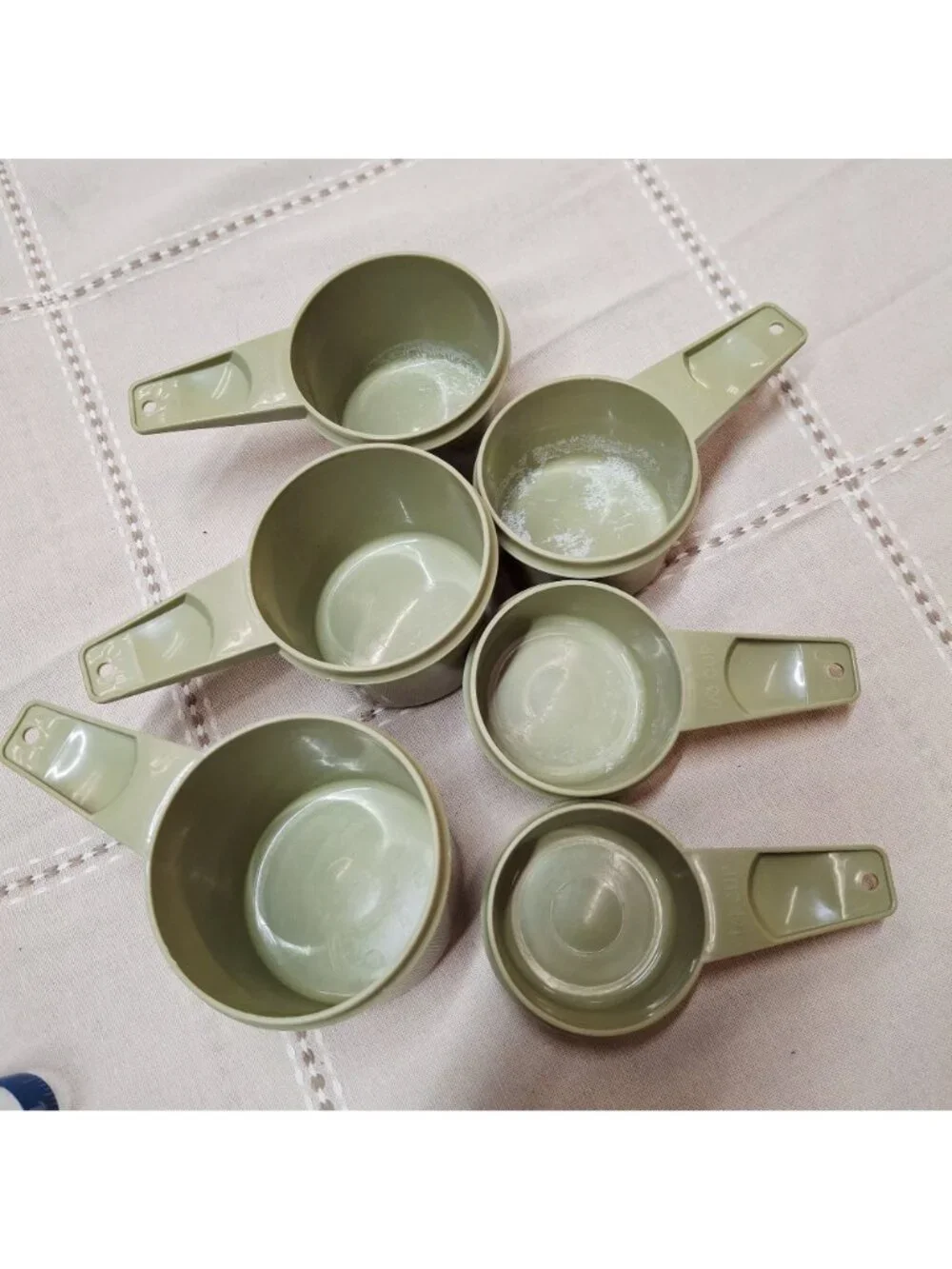 Tupperware Vintage 1/4 Cup Measuring Cups Set Of 6 Olive Green Plastic Made In U